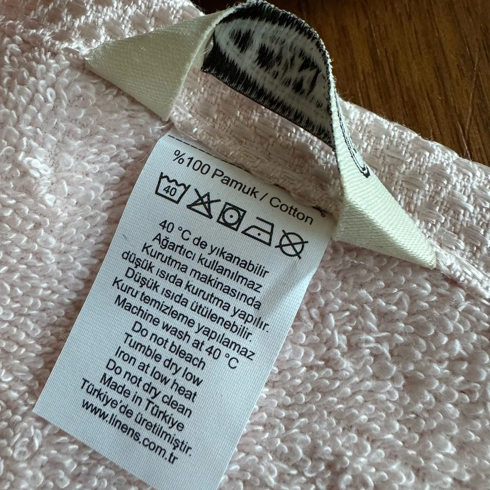 [Linens] Light Powder Pink Towel with Lace Detail